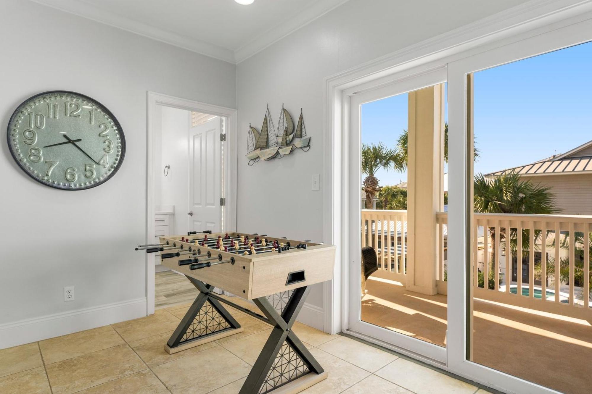 Vast Cay Castle With Private Beach And Game Room Destin Bagian luar foto